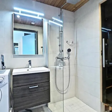 Lomavuokra Alpine Tunturinlaita B9 * レヴィ